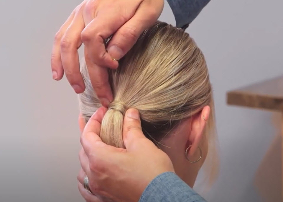 ch-how-to-create-the-perfect-ponytail